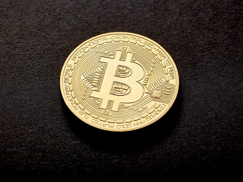 Bitcoin Crosses Above $22,000
